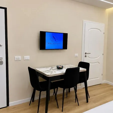 Nena Apartment's Cozy Modern Appartamento Tirana